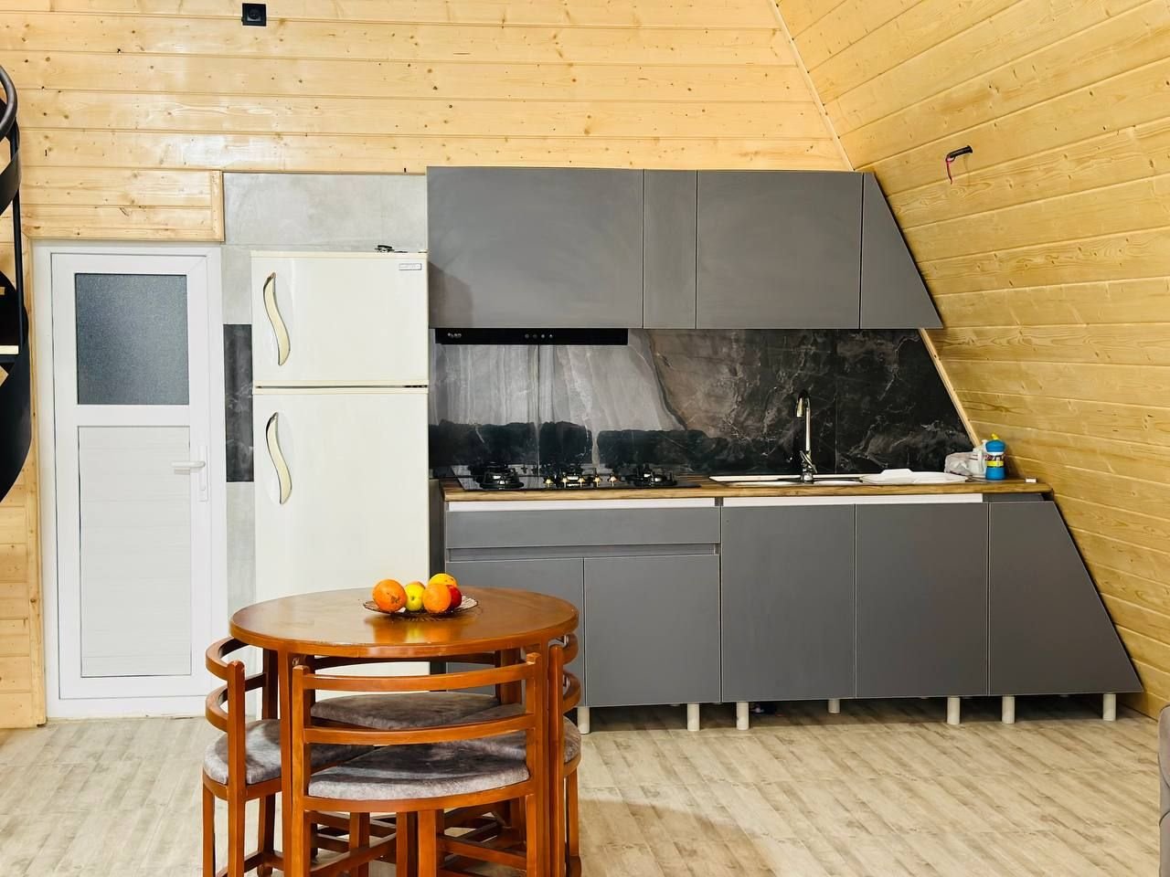 ویلا یک خوابه سوئیسی کلاب