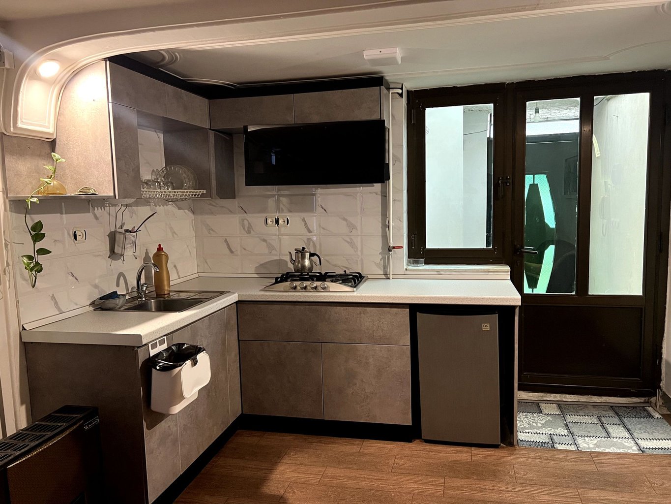 سوئیت یک خوابه حق گو