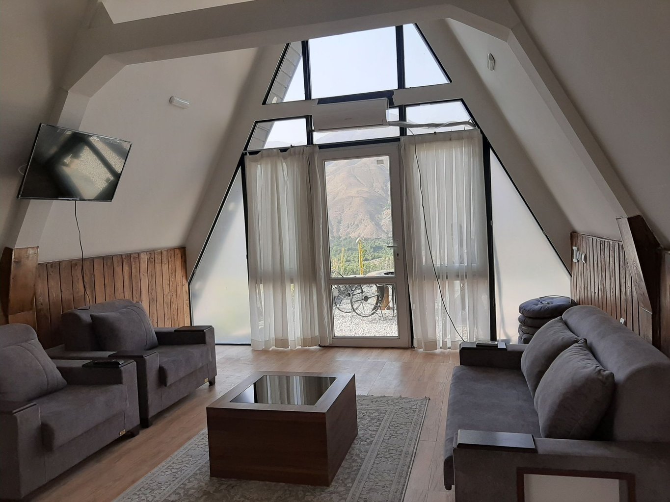 یک خوابه قو سفید