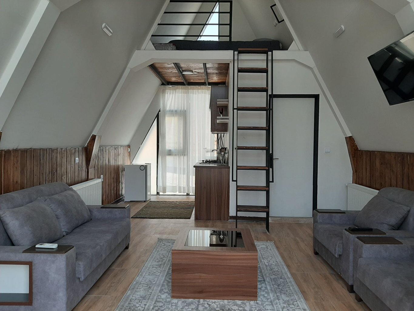 یک خوابه قو سفید