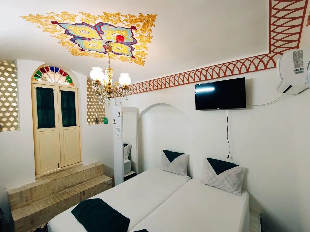 بوم گردی چهارباغ - واحد 105