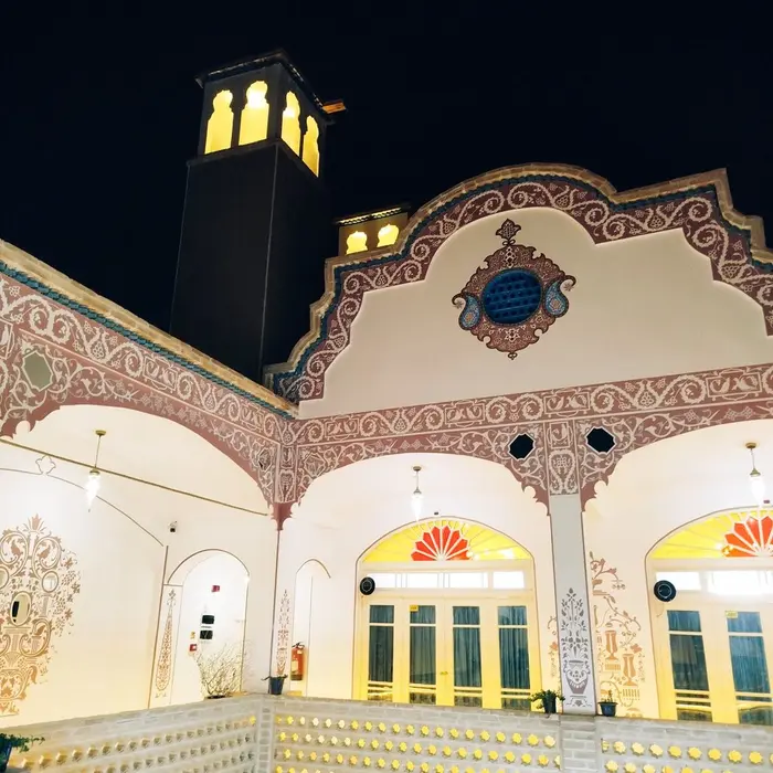 بوم گردی چهارباغ - واحد 102