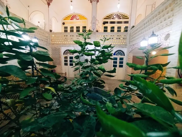 بوم گردی چهارباغ - واحد 105