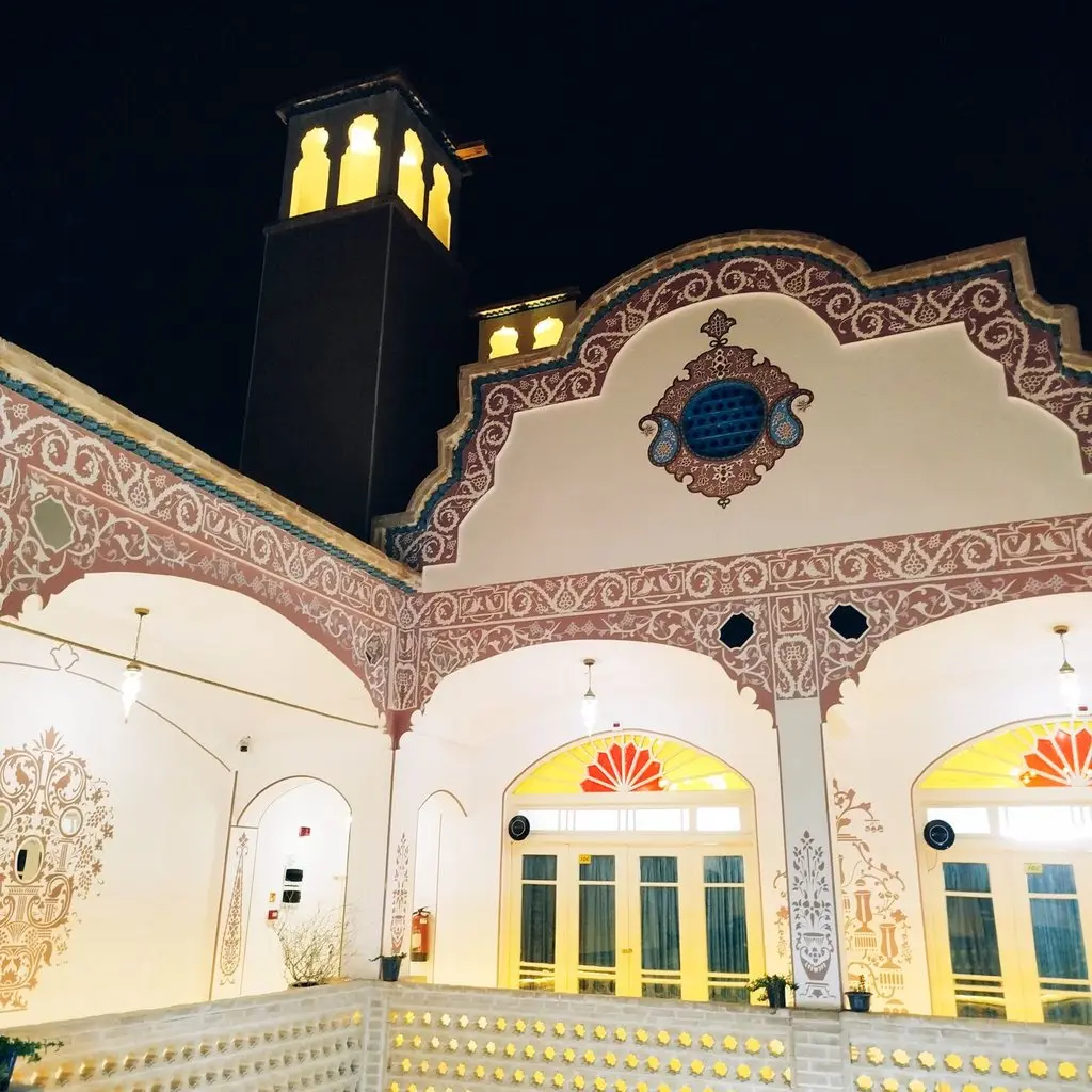 بوم گردی چهارباغ - واحد 107