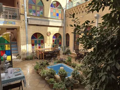 بومگردی یادمان - واحد گل ناز