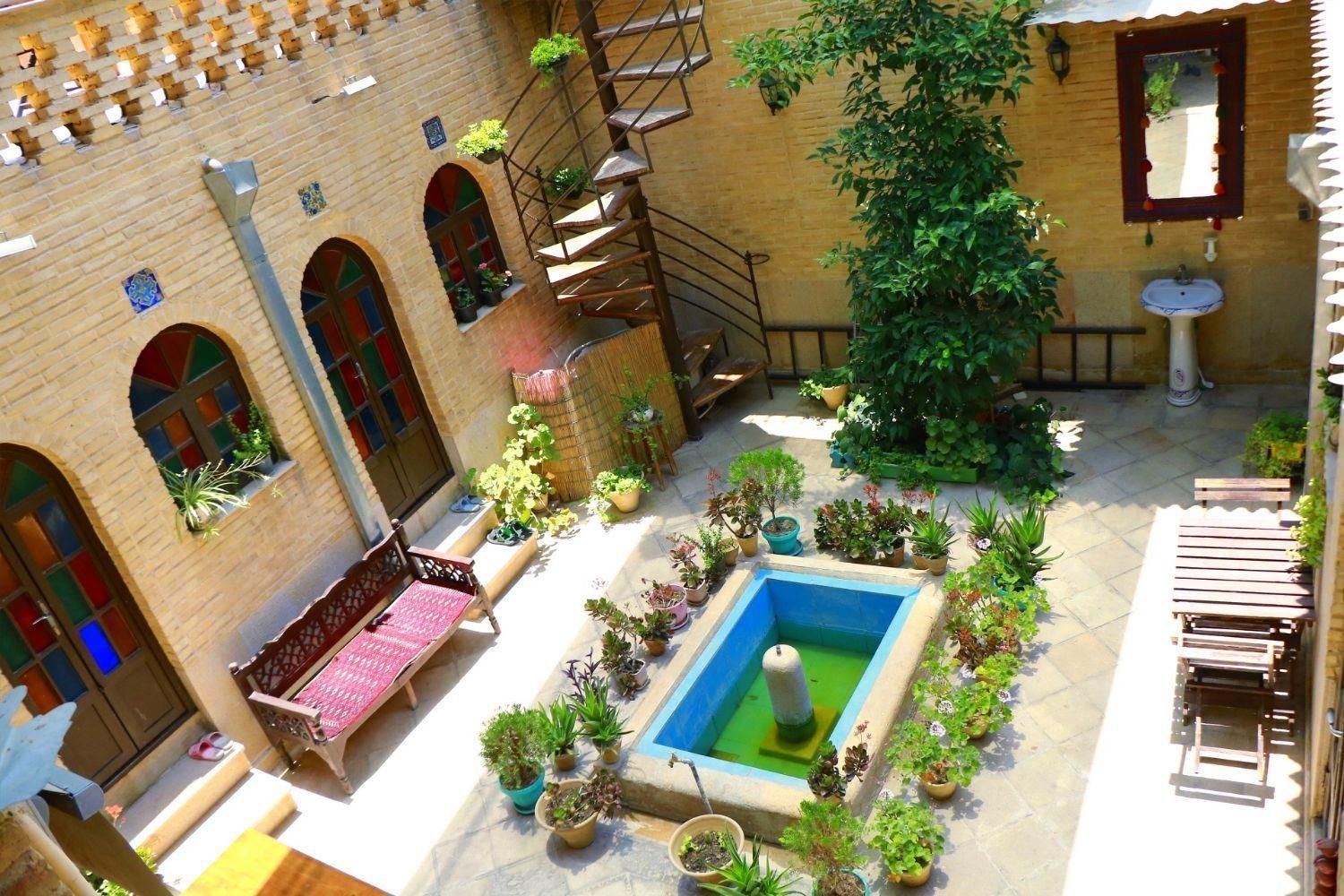 بومگردی یادمان - واحد گلسار 1