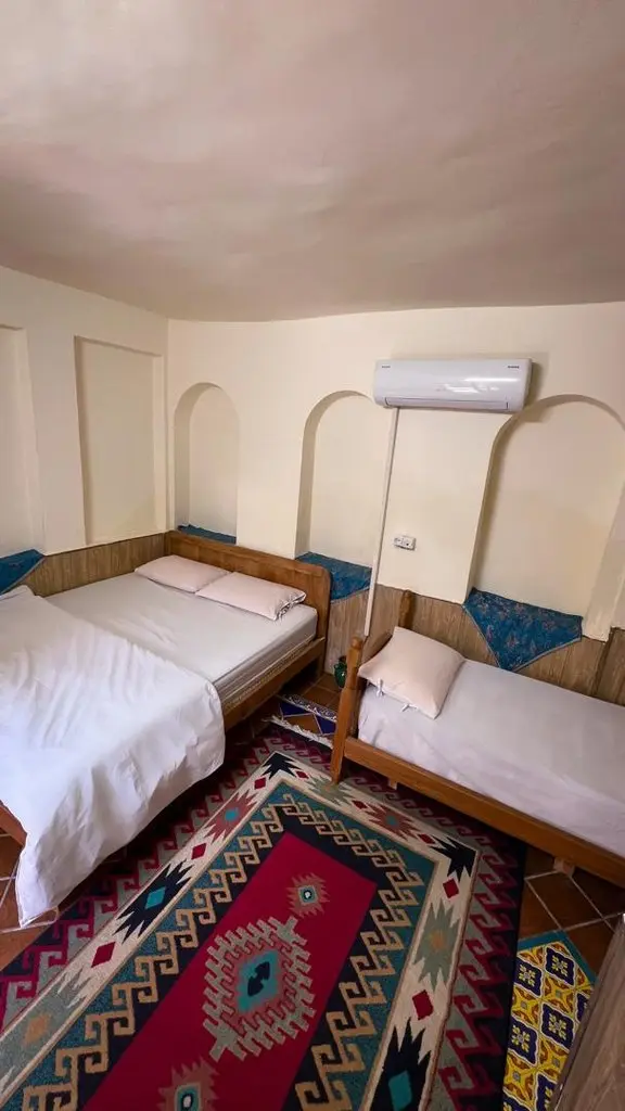 بوم گردی یادمان - واحد آذین