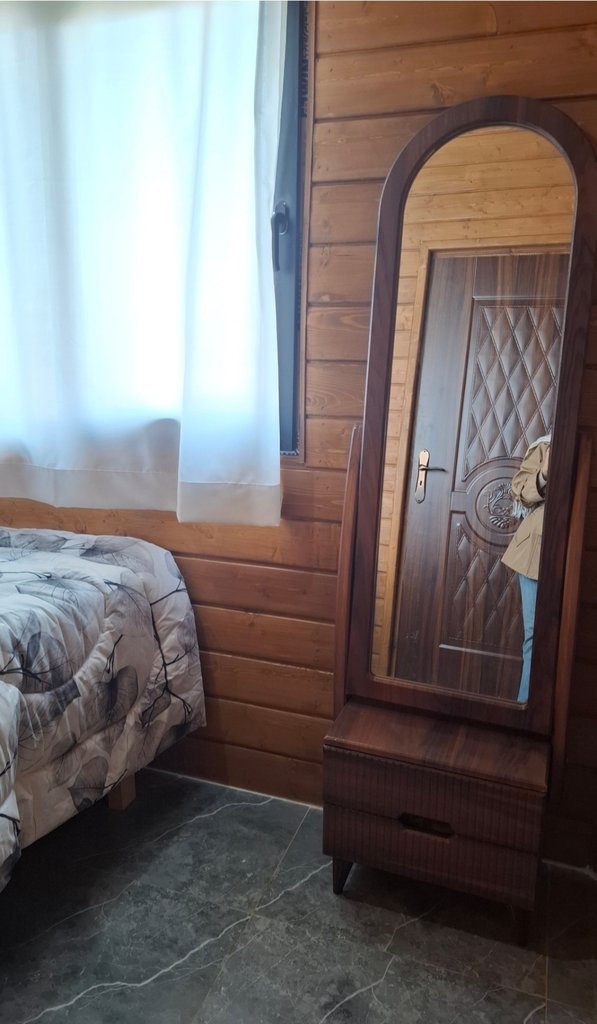 کلبه دوخوابه سوئیسی نرگس