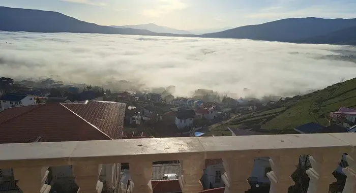 ویلا سه خوابه جنگلی باران 18