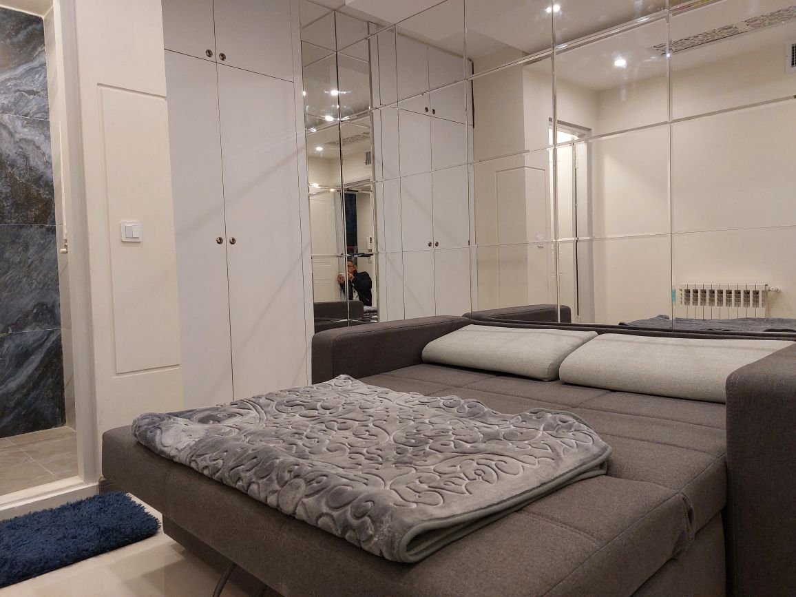 آپارتمان یک خوابه گلکار کارگر جنوبی