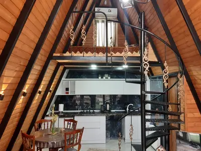 کلبه یک خوابه سوئیسی توسکستان - واحد کاج