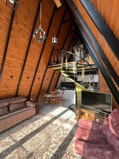 کلبه یک خوابه سوئیسی توسکستان - واحد کاج