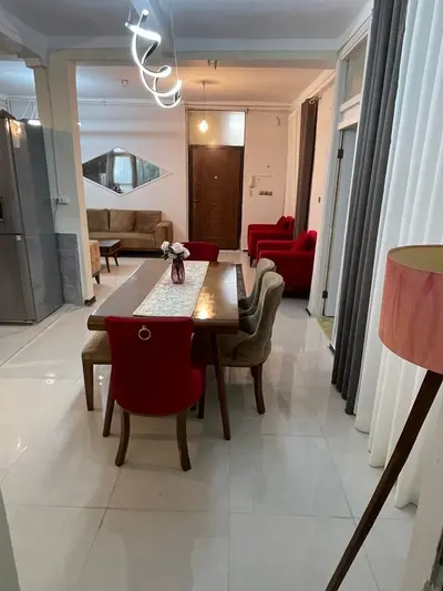 آپارتمان دوخوابه مهر و فروردین