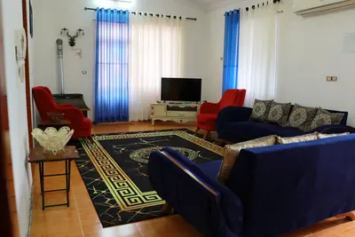 آپارتمان دوخوابه آرموئی