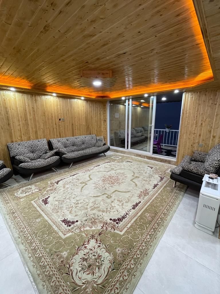 یک خوابه چوبی فیلبند