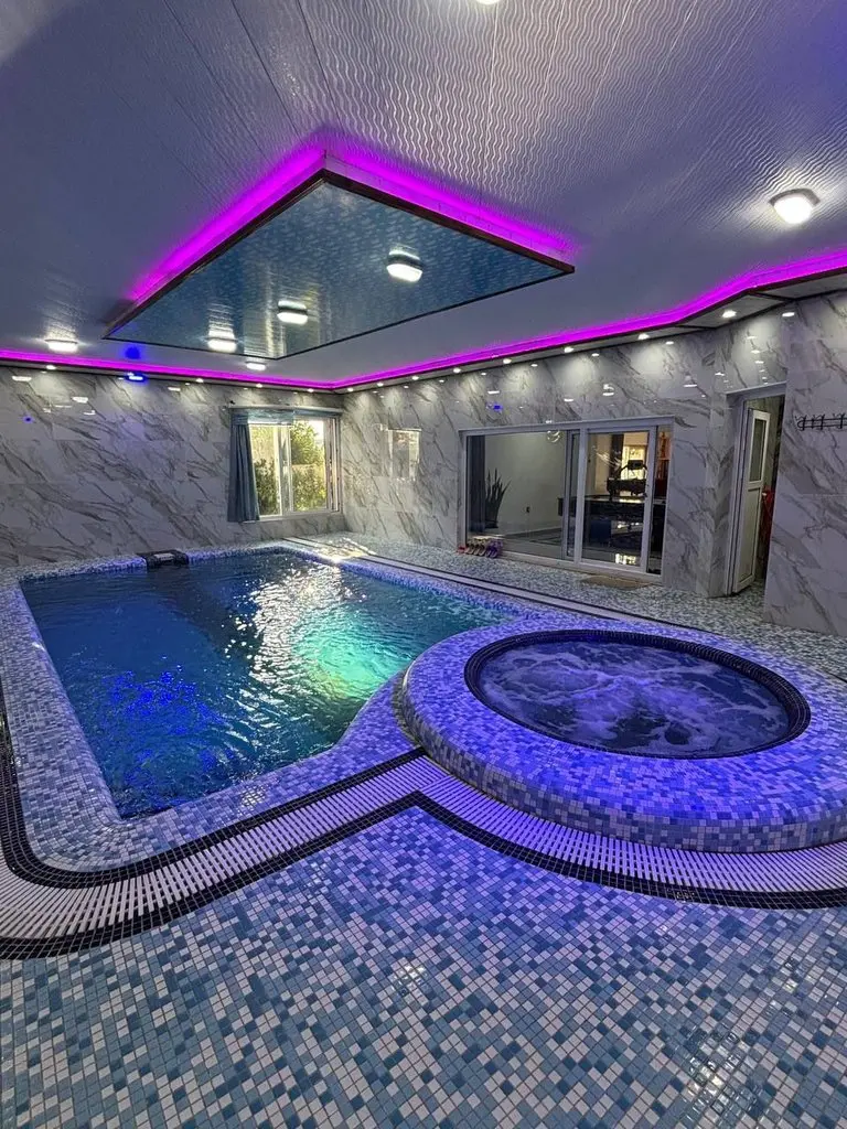 ویلا دوخوابه استخردار آبگرم ساحل 18