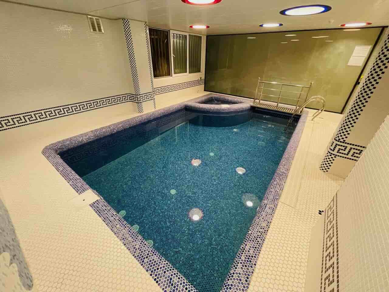 ویلا چهارخوابه استخردار آبگرم عمارت علوی - انتخاب عنوان تصویر