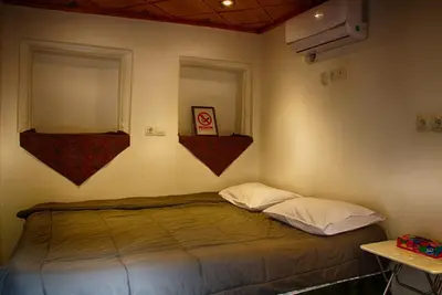 اقامتگاه سنتی عمارت قوام الملک - واحد پاییز