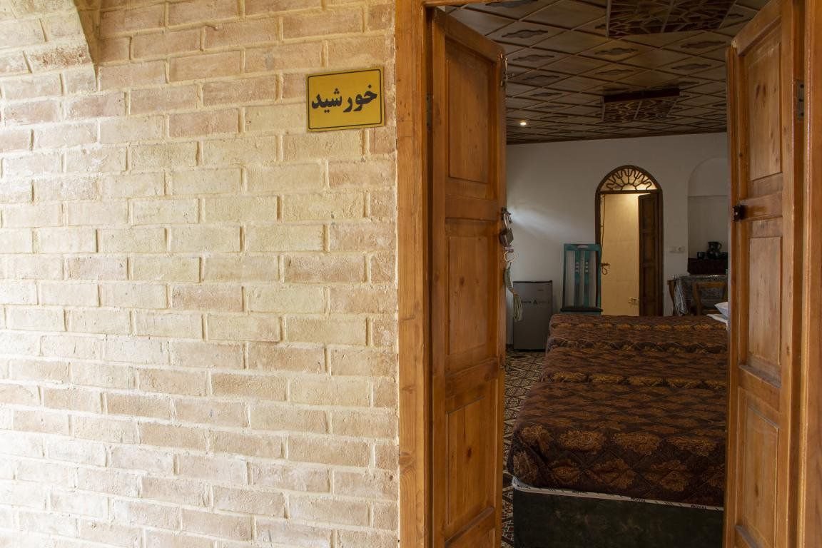 عمارت قوام الملک - واحد خورشید