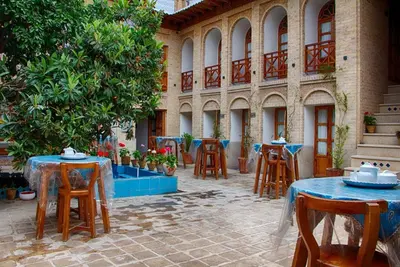 اقامتگاه سنتی عمارت قوام الملک - واحد جیران