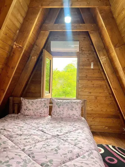 کلبه تک خوابه چوبی لطیفی