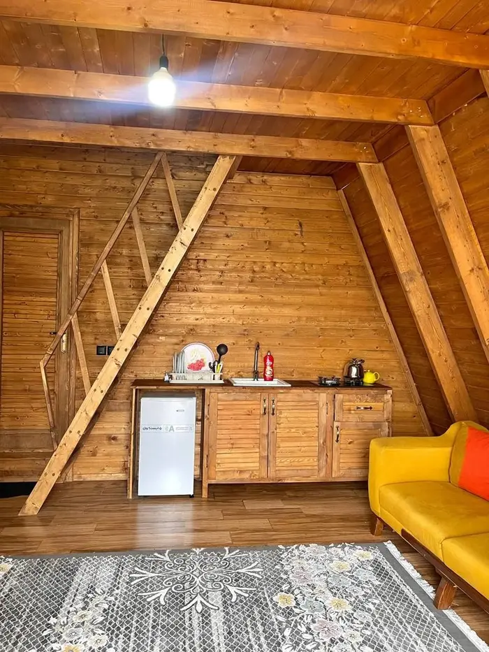 کلبه تک خوابه چوبی لطیفی