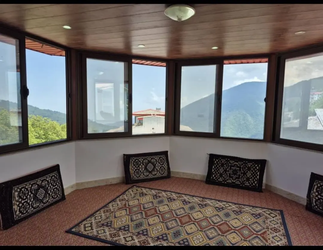 ویلا یک خوابه دوبلکس جنگلی جوان