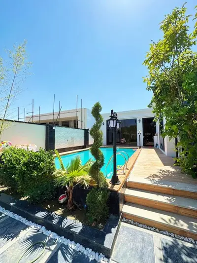 ویلا دوخوابه استخردار آبگرم ماد 2