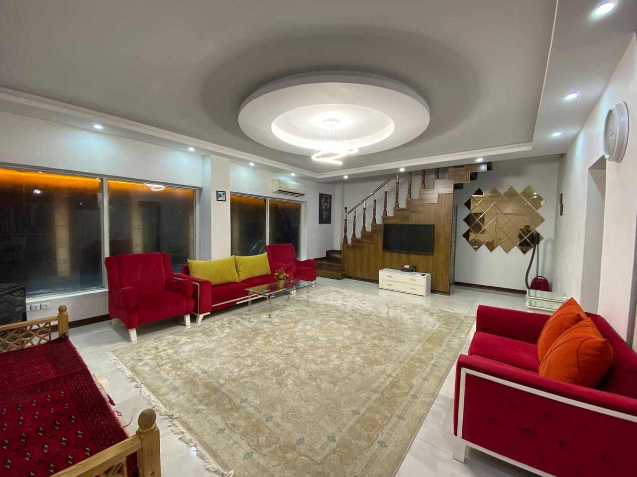 سه خوابه استخردار آبگرم وحدت 2