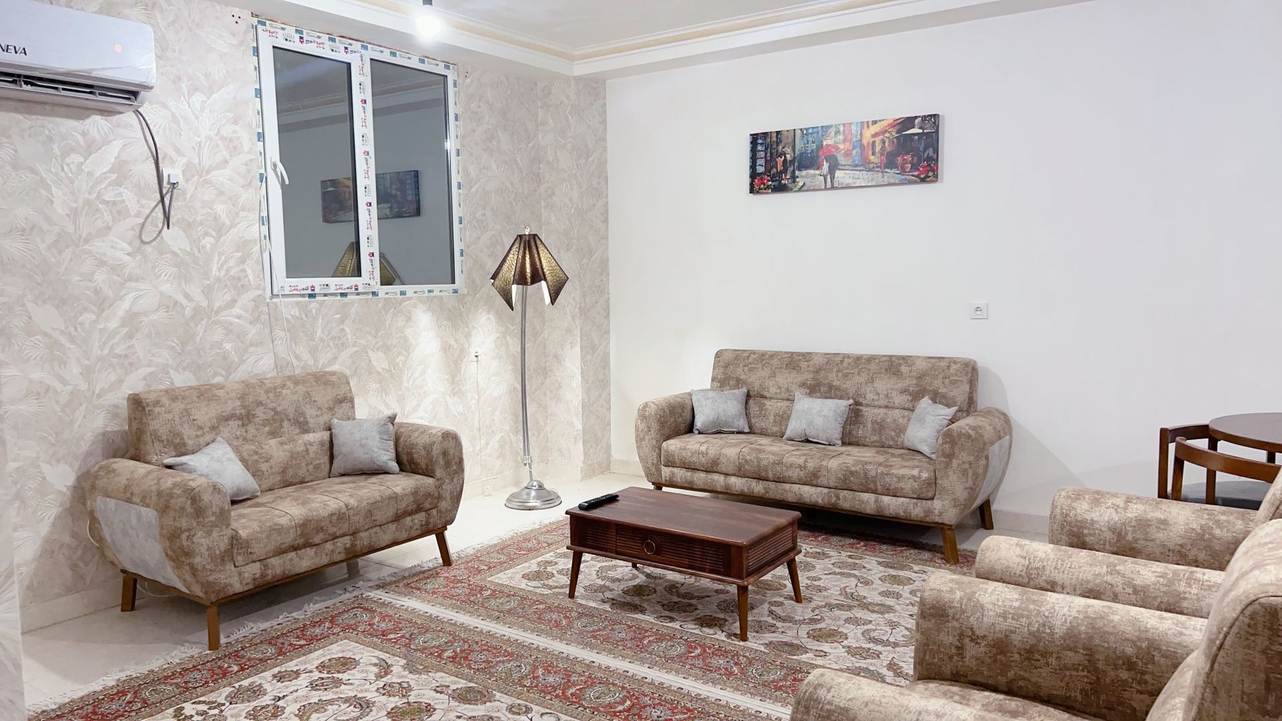 آپارتمان دوخوابه ساحلی موج 10