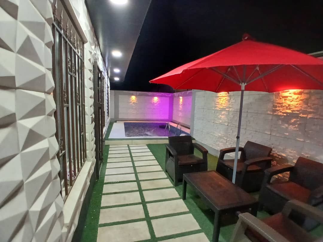 ویلا یک خوابه استخردار ستاره شب