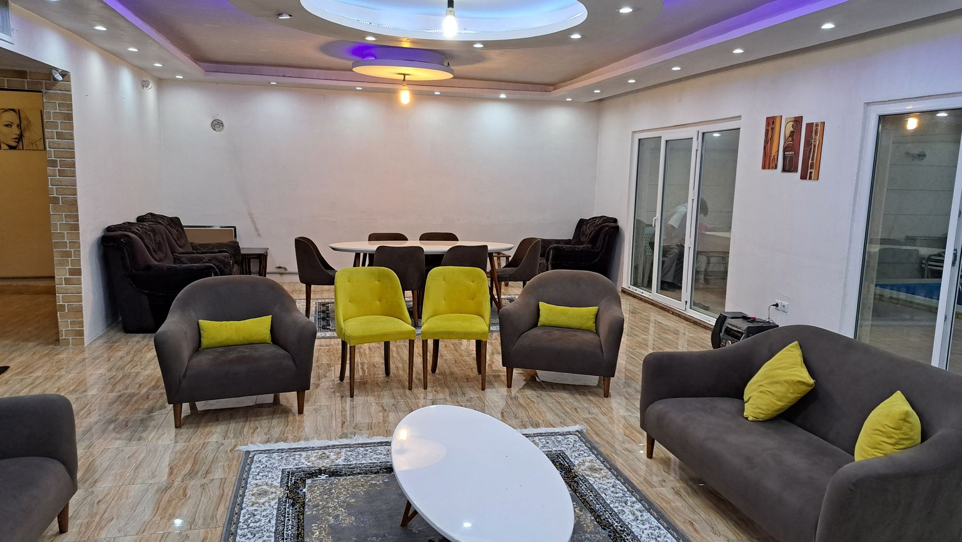 دوخوابه استخردار آبگرم ویلاز