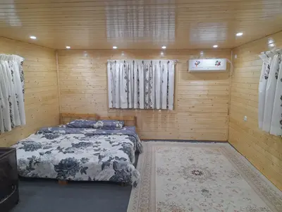 کلبه دوخوابه چوبی نفار