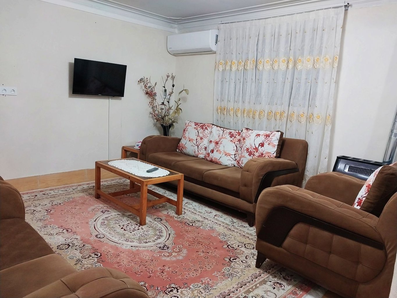 آپارتمان یک خوابه قلی نیا - پذیرایی