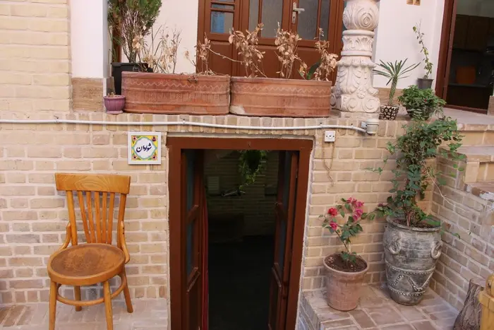 عمارت گلابگیر - واحد 5 شوادان