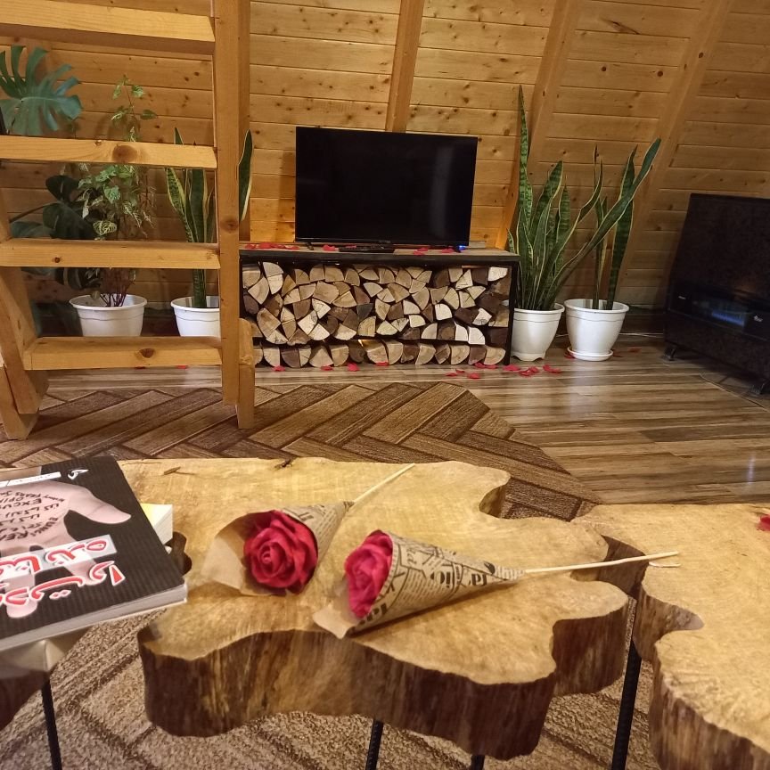 یک خوابه چوبی نیلا