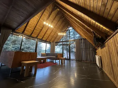 کلبه یک خوابه سوئیسی استخردار سدروس