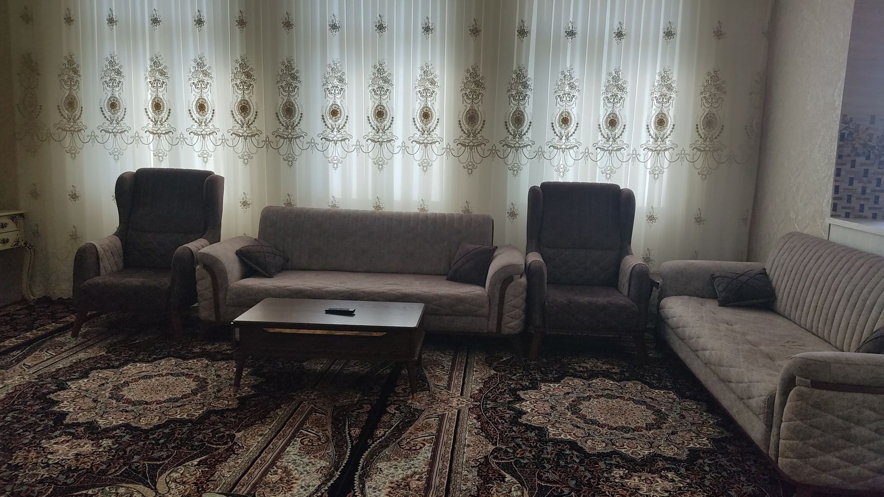 آپارتمان فلت سحرانی 1 - پذیرایی