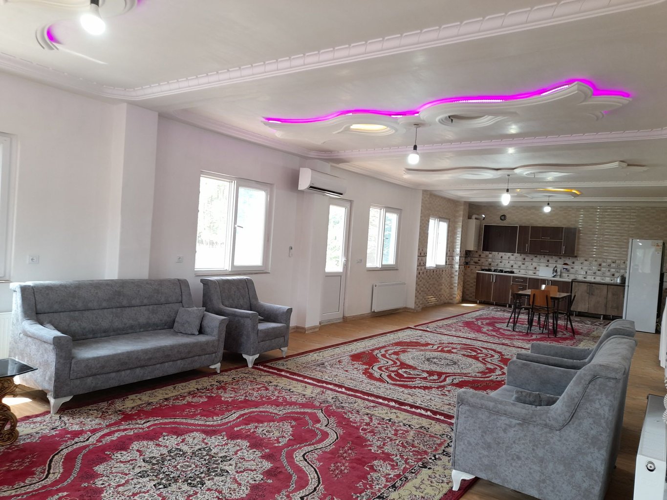 آپارتمان دوخوابه سبز گیسوم