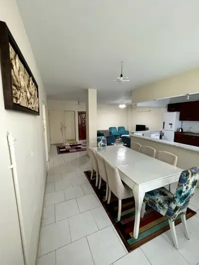 آپارتمان دوخوابه آفتاب 4 دریاچه