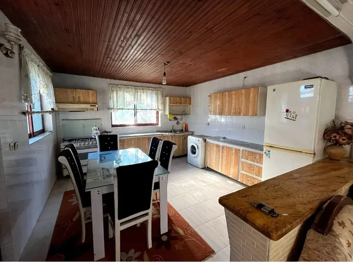 ویلا دوخوابه استخردار ساحلی صادقی - اشپزخانه