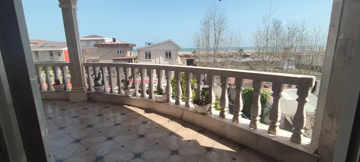 آپارتمان دوخوابه ساحلی قلی نژاد واحد 5 - بالکن رو به دریا واحد ۵