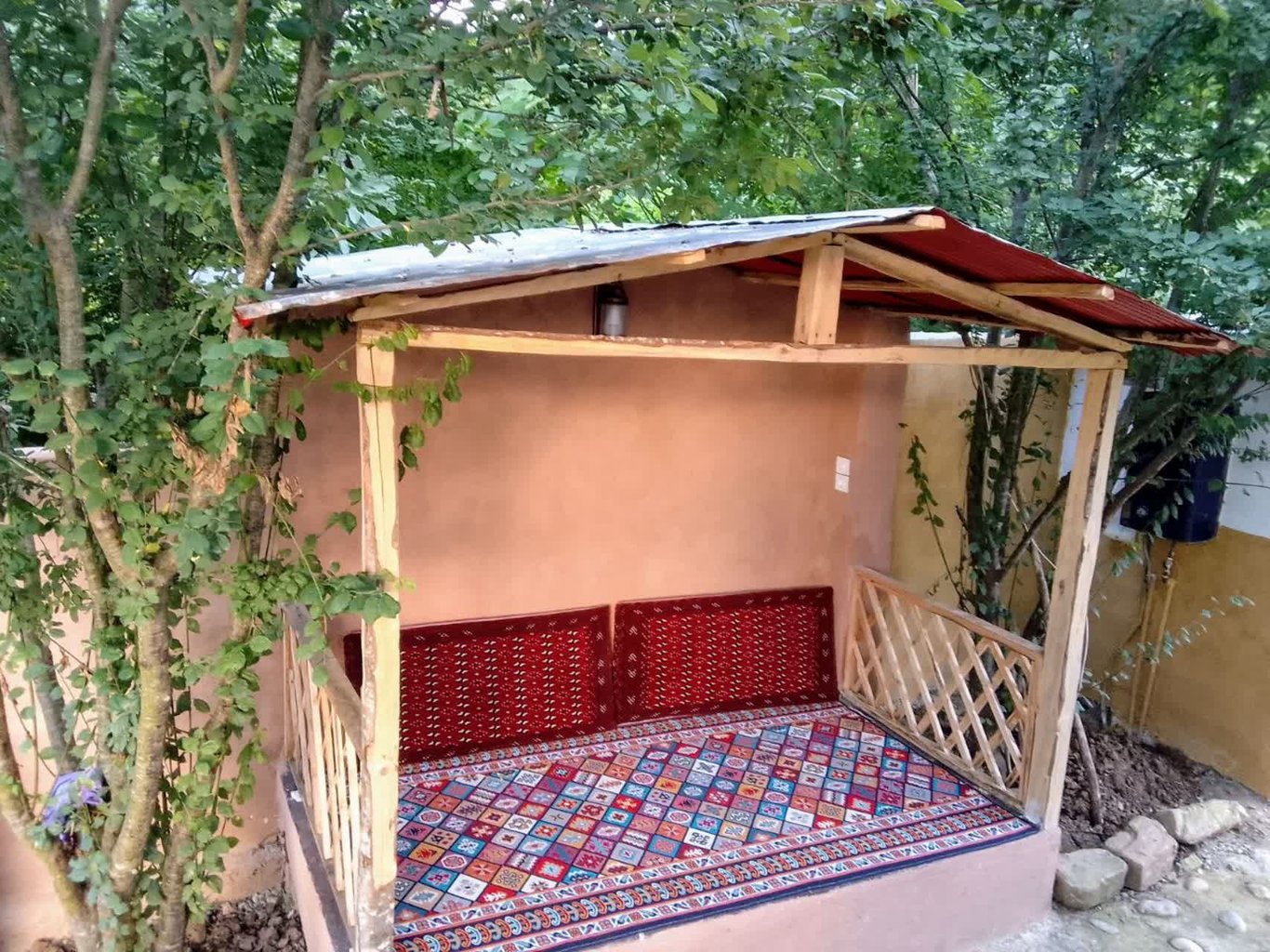 فلت چوبی روستایی آق مشهد