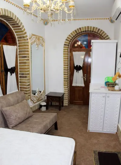 بومگردی بوتیک دژ - واحد 103