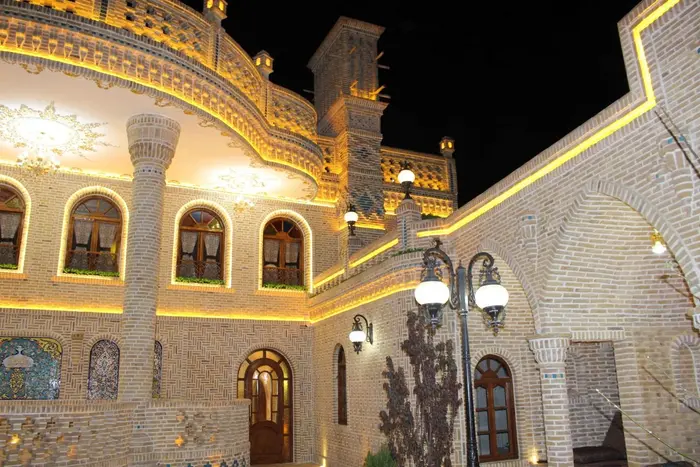 بوم گردی بوتیک دژ - واحد 103 - حیاط