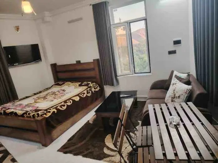 کلبه فلت بزنق 1 - انتخاب عنوان تصویر