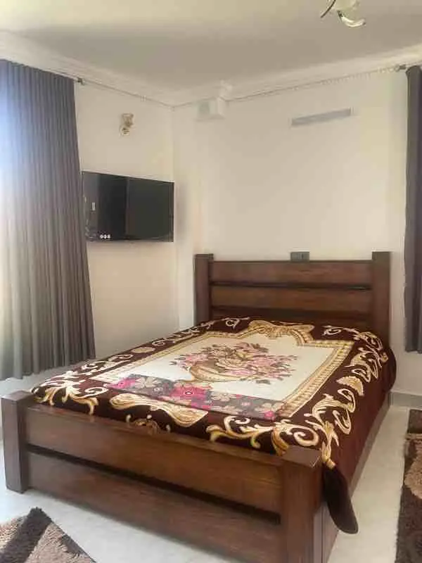 کلبه فلت بزنق 1 - انتخاب عنوان تصویر