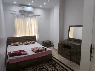 آپارتمان دوخوابه گلزاری 1