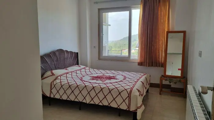 ویلا دوخوابه جنگلی چالی - اتاق خواب ۱