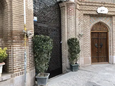 اقامتگاه سنتی هتل  نبوی - هتل نبوی - واحد گل افشان